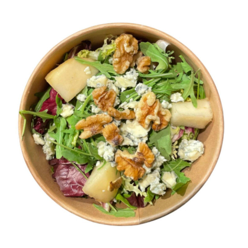 Ensalada con pera caramelizada, queso azul y nueces